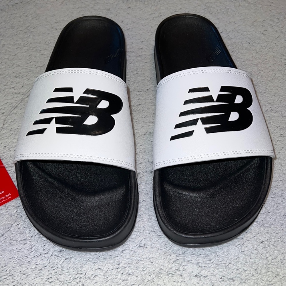 Mens New Balance white/black slides ,flip flops, size 10 ,new without tags